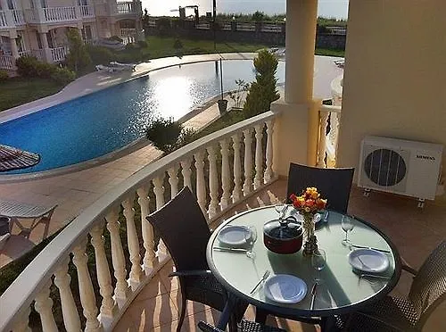 Flamingo Country Club *